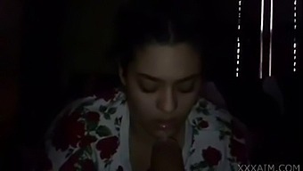 Arabisk Skønhed Giver En Dyb Hals Til Marokkansk Stud. Se Gratis Webcams På Xxxaim.Com