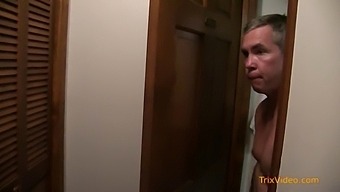 Intimate Encounter: Brother-In-Law And Sister-In-Law Engage In Passionate Sex