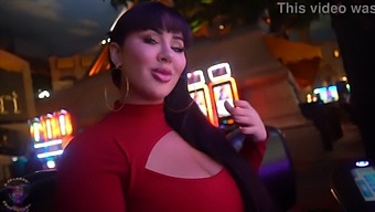 Drea Alexa Fortryllet Og Kraftig Penetrert Av Gibby, Klovnen På Et Hotell I Las Vegas I Paris